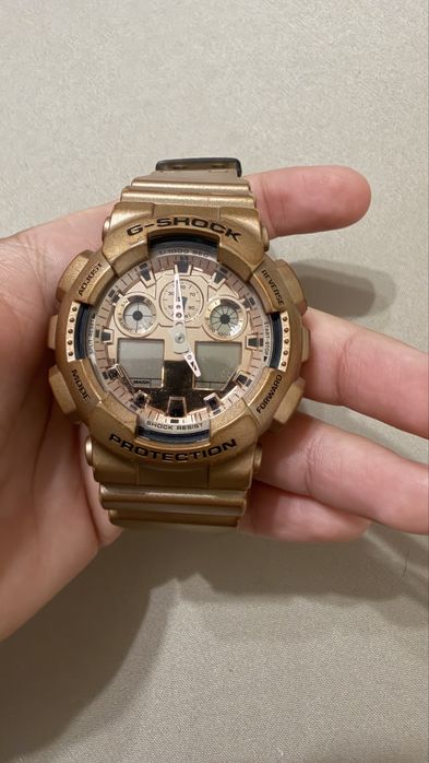 Продавам ръчен часовник G-Shock