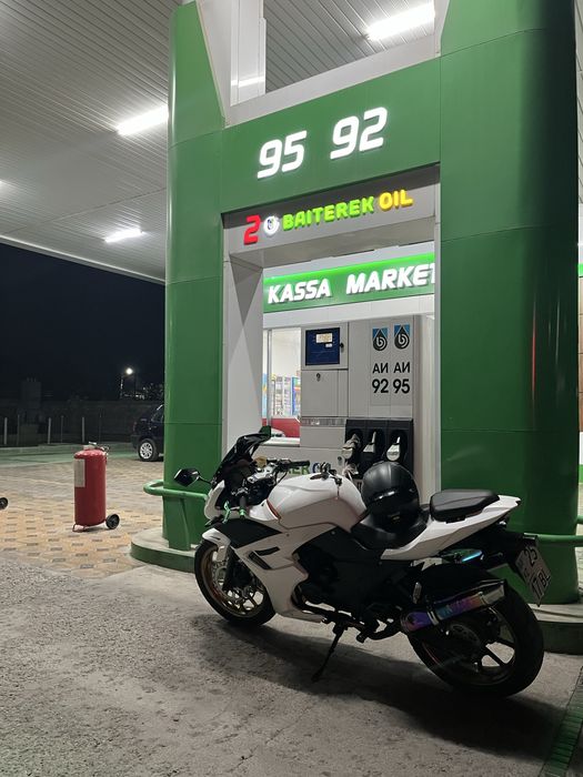 Мотоцикл Racer 200cc