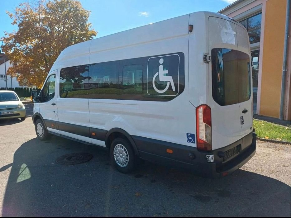 Ford transit 8+1 350 L4