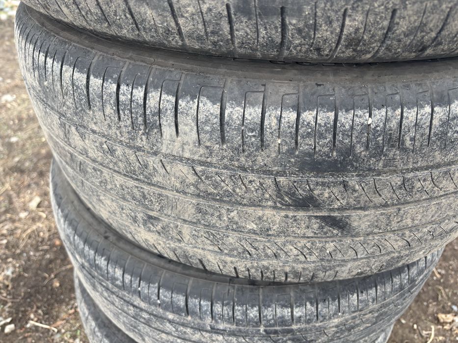продам шины r17 комплект