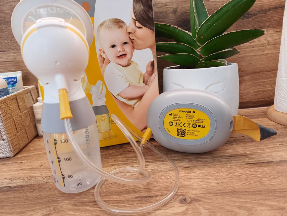 Medela Единична двуфазна електрическа помпа за кърма Solo