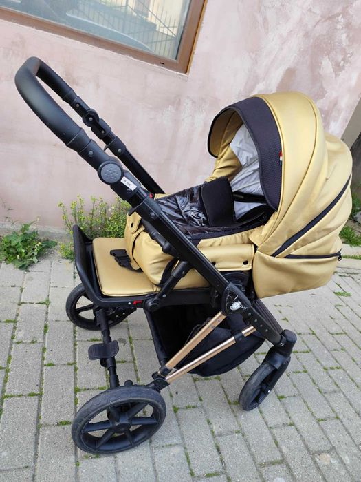 Vand carucior copii firma MAKAN in stare foarte buna