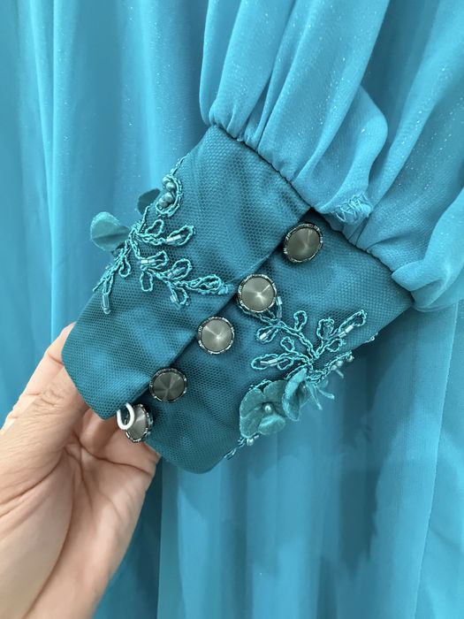 Платье вечернее нарядное