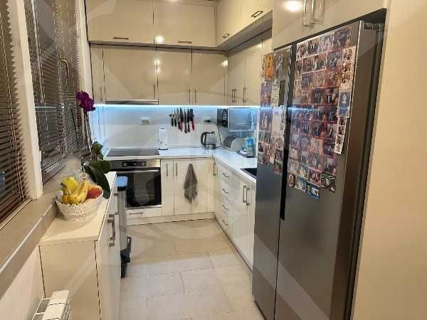 Продава се Четиристаен апартамент в Пловдив, Коматевски възел - 130 кв.м за 1616 €/кв.м - Снимка #3