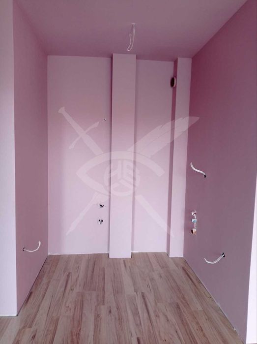 Продава се Двустаен апартамент в Варна, Автогара - 68 кв.м за 1236 €/кв.м - Снимка #4