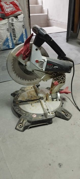 Продавам циркуляр пендyла SKIL