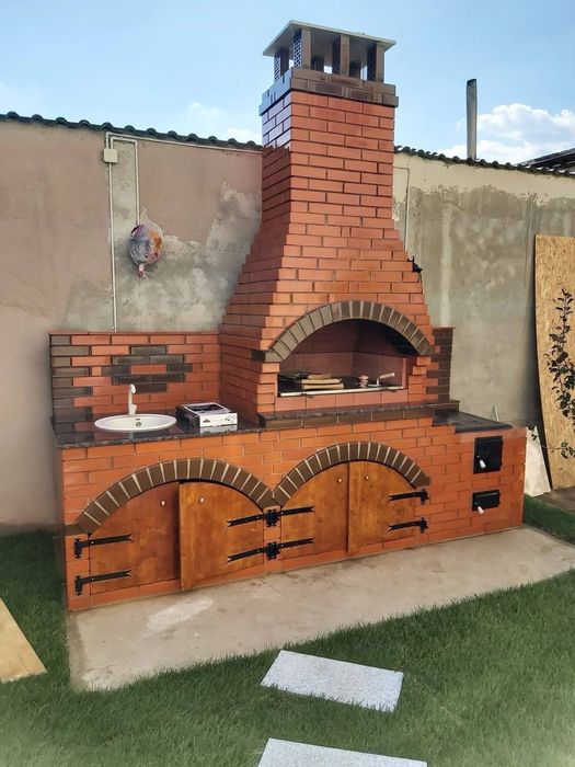 Gratare traditionale din caramida si foisoare