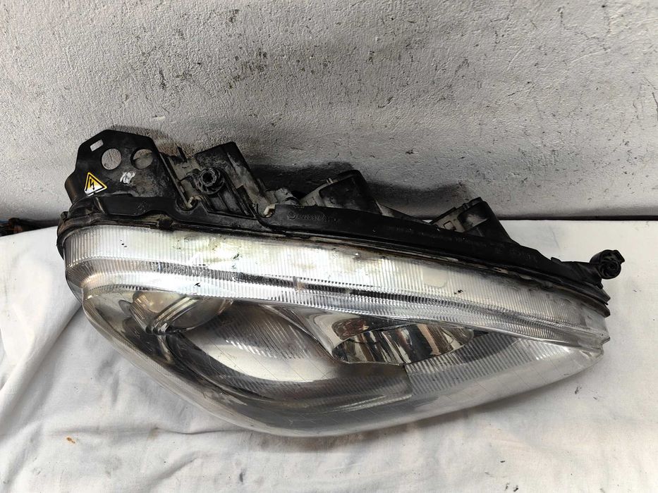 Оригинален фар Мерцедес 220  Mercedes S 220 Feis Bixenon