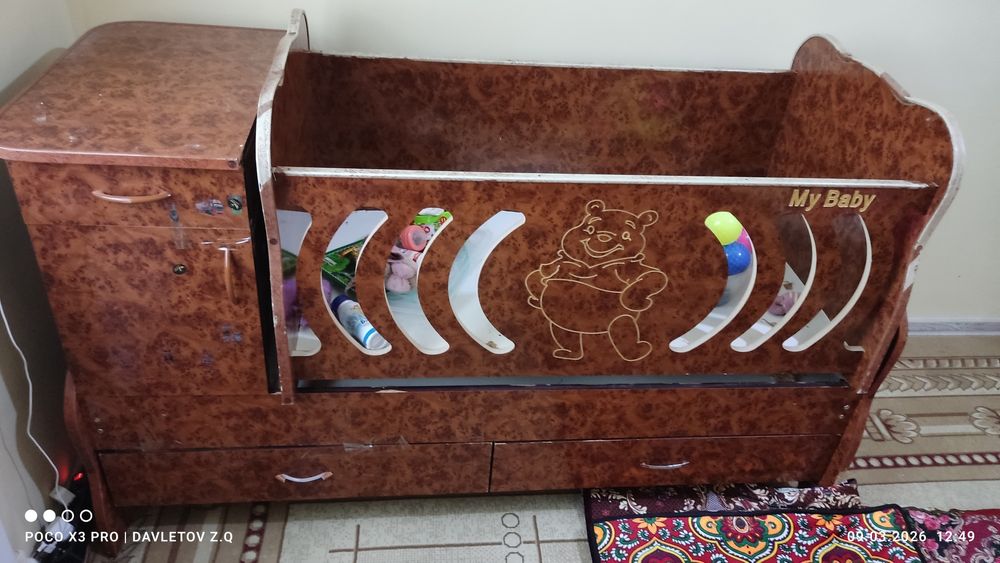 Manej krovat, манеж.