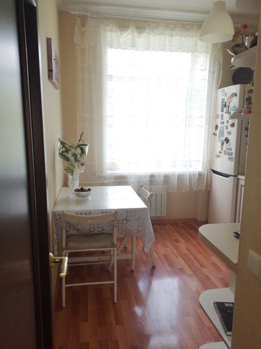 Продам 4х комнатную квартиру