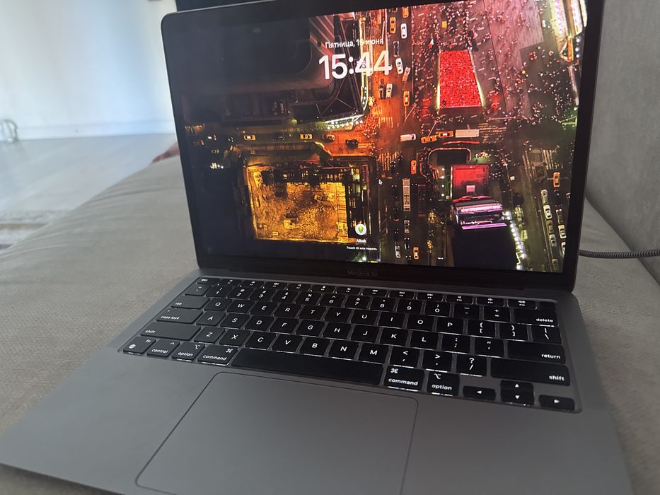 Macbook air 2022 M1