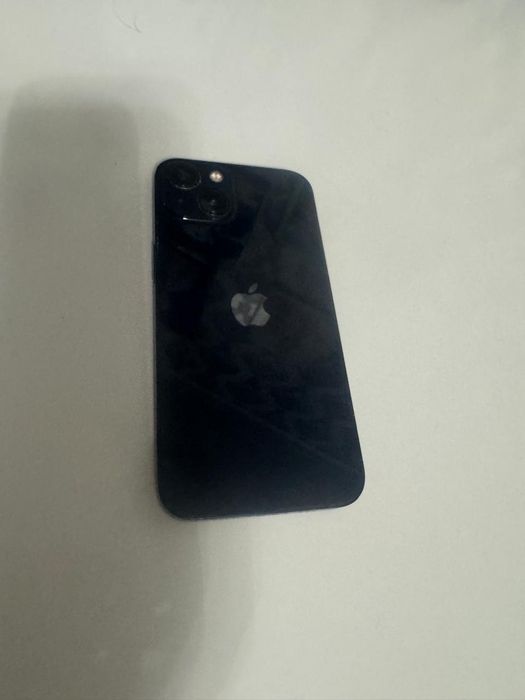 Продам айфон 13 б/у