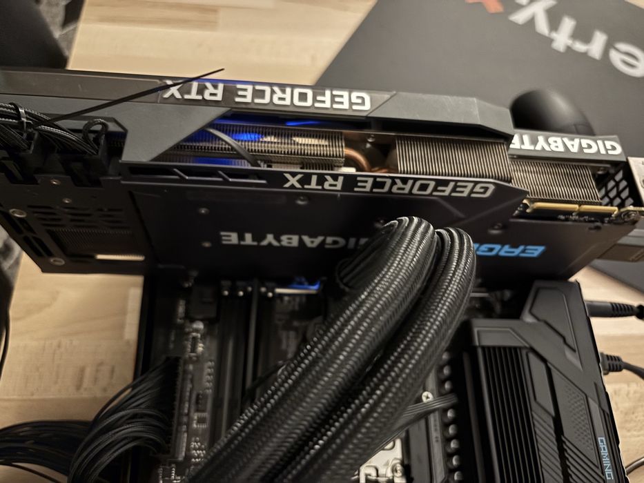 Placa Video RTX 3090 gIgiabyte eagle OC 24 Gb VRAM