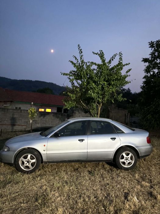 Vând Audi a4 b 5