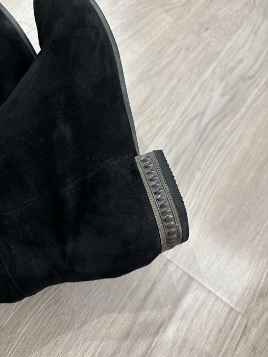 Замшивые сапоги на осень