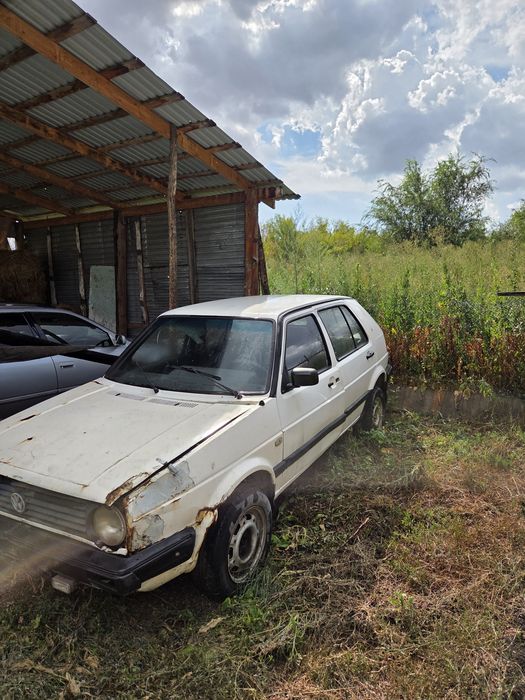 Продаётся два  Volkswagena golf