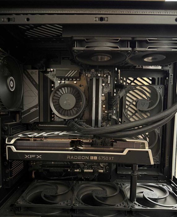 Placa video AMD XFX Radeon™ RX 6750 XT 12GB GDDR6