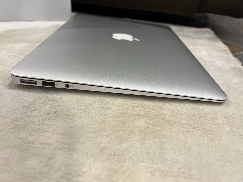 MacBook Air 13-inch, 2017