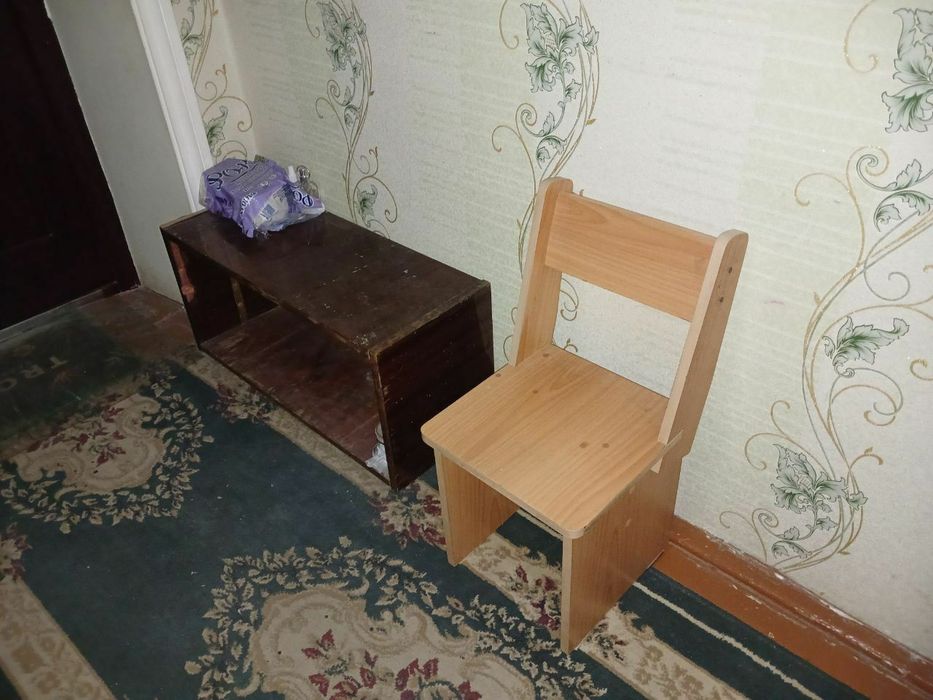Продаётся мебель, журнальный стол, Шифонер шкаф, тумбочка