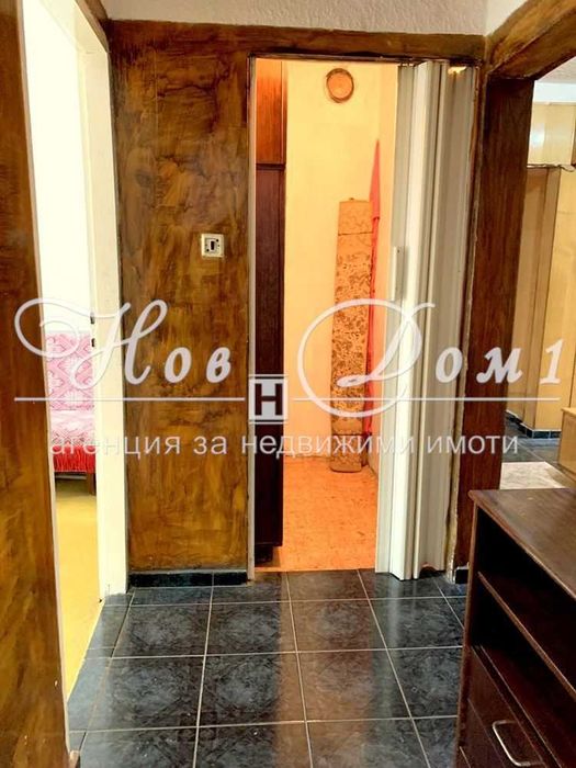 Продава се Четиристаен апартамент в Варна, Цветен квартал - 95 кв.м за 993 €/кв.м - Снимка #9