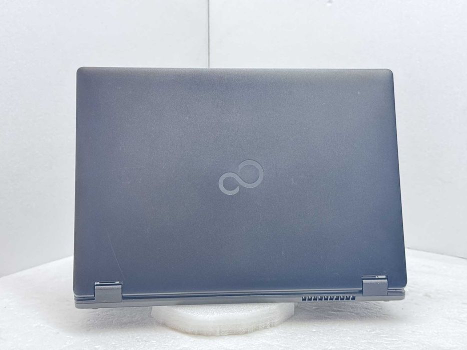 Реновиран лаптоп Fujitsu LIFEBOOK E5411 14" i5-1135G7 16GB DDR4 510GB NVMe батерия 240 мин