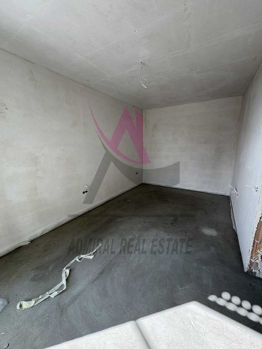 Продава се Тристаен апартамент в Варна, Левски - 200 кв.м за 1466 €/кв.м - Снимка #4