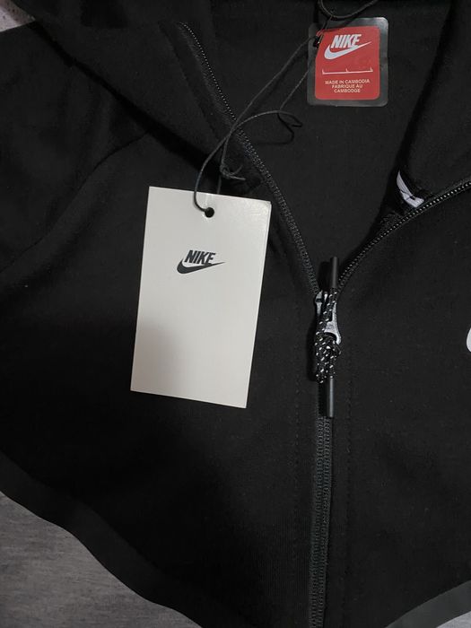 Hanorac Nike Tech