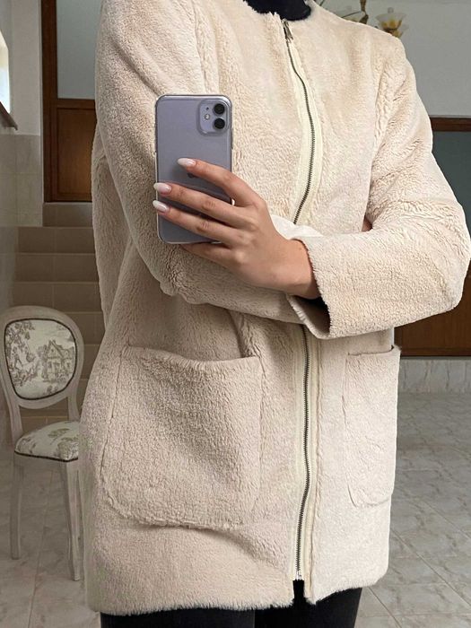 Pardesiu bej din blana artificiala pentru femei