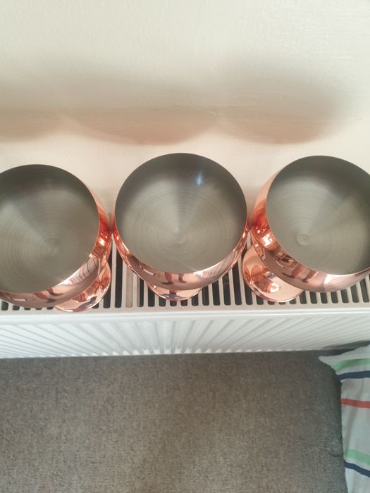 3 rose gold cocktail cupe