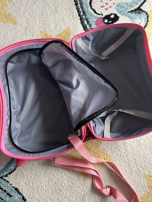 Troler fetite cu suport pt picioare