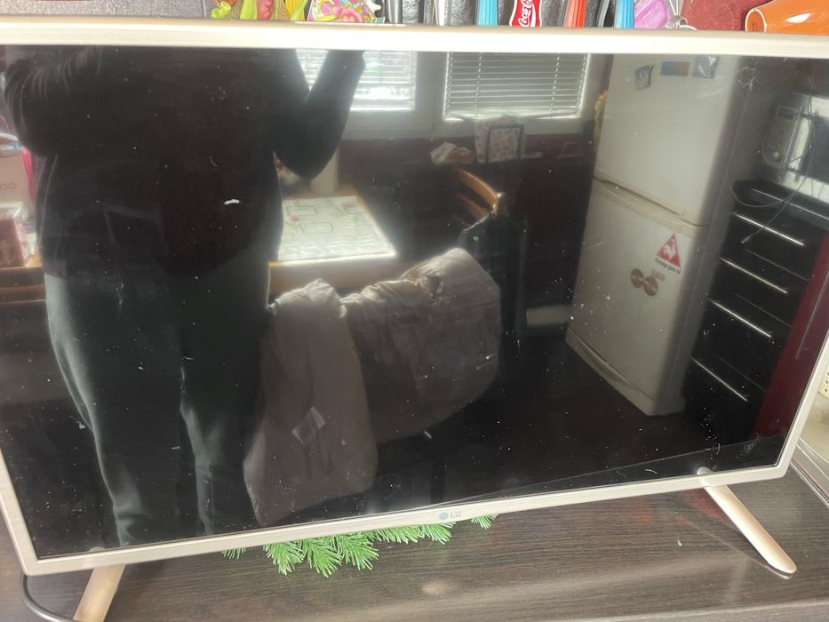 Телевизор LG използван