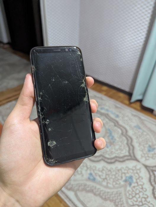 Продам телефоны на запчасти