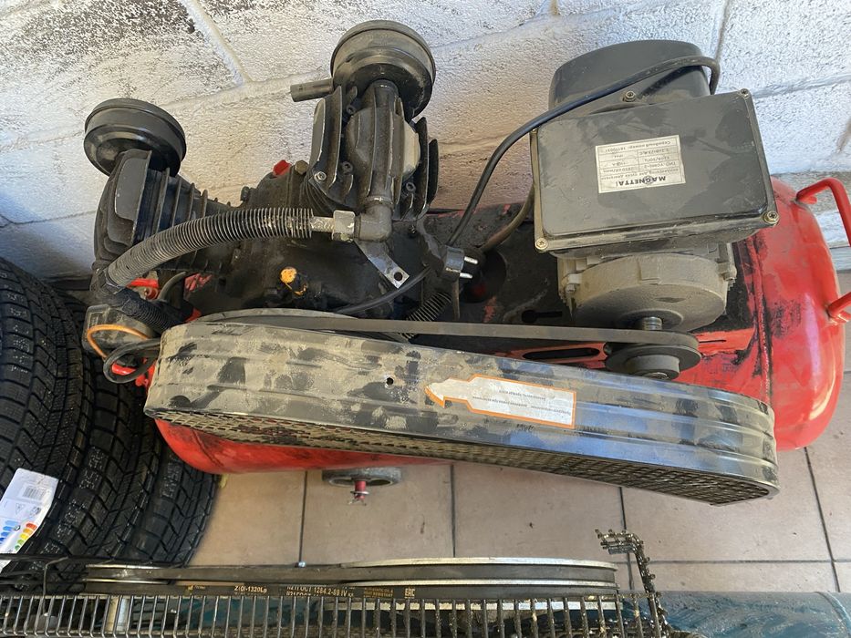 Продам компрессора б/у! Компрессор.