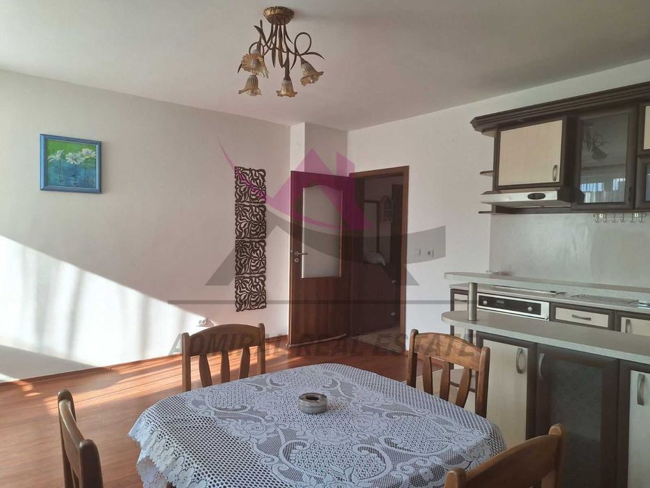 Дава се под наем Тристаен апартамент в Варна, Колхозен пазар - 98 кв.м за 548.25 € - Снимка #3