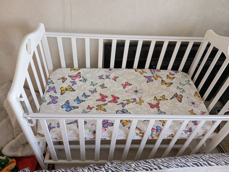 Детский манеж в очень хорошем состоянии