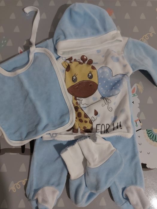 Бебешки дрехи обличани по веднъж