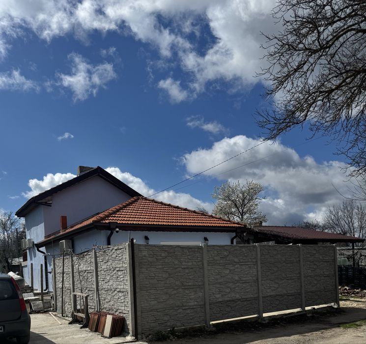 Продавам къща в Лозята 1 път