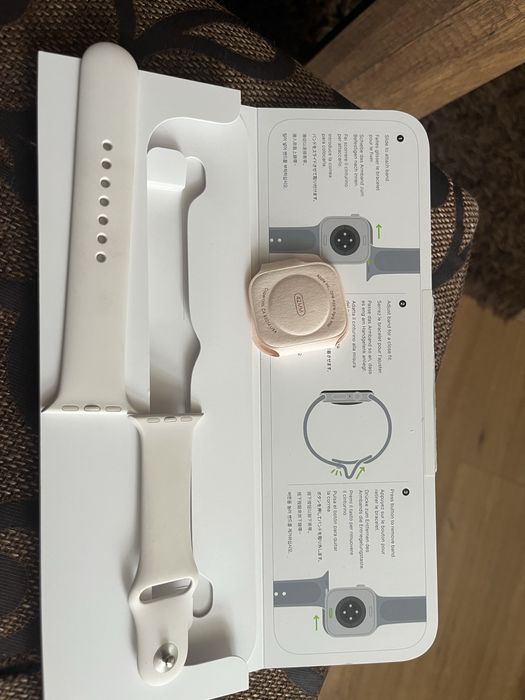 Чисто нов смарт часовник Apple Watch 10 42mm - В ГАРАНЦИЯ