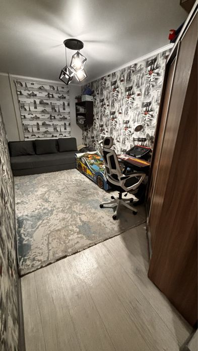 3х комнт., 2 этаж, Желтоксан 11.