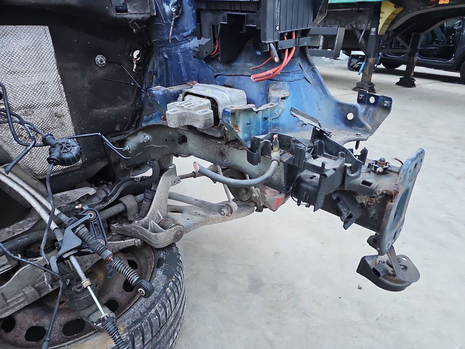 Lonjeron stanga Volkswagen Golf 6 (5K1) GTI [Fabr 2009-2013] OEM