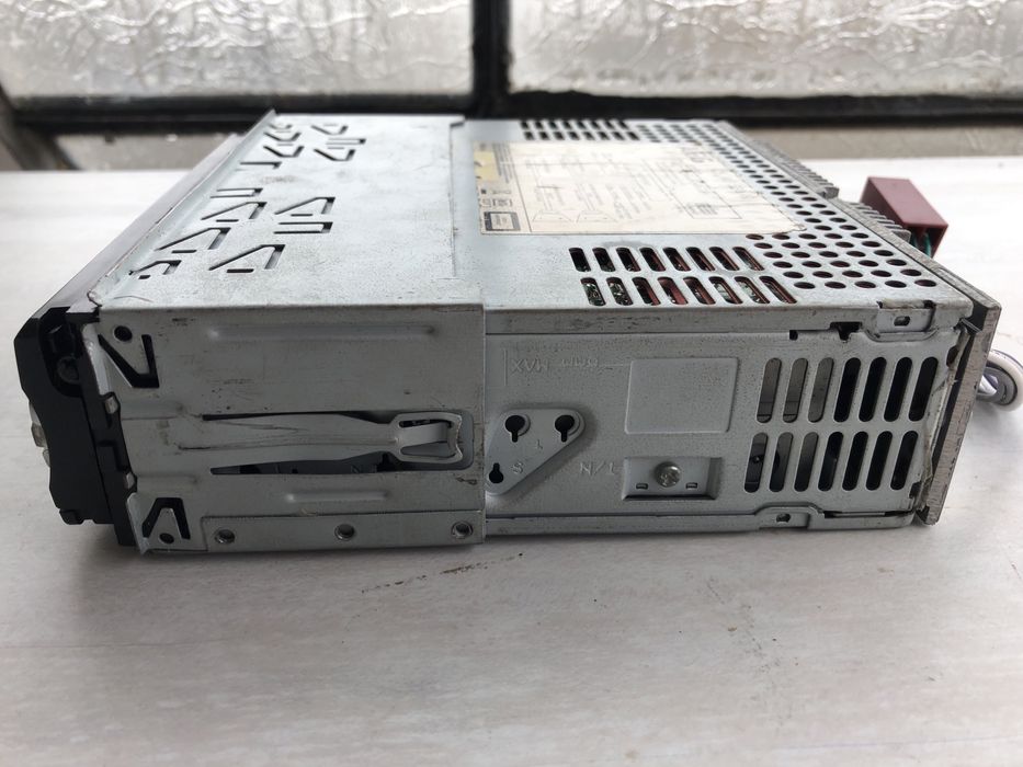 Касетофон за кола АEG