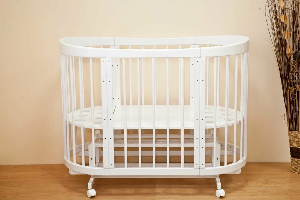 Отдам детскую кроватку паулина 8в1 с матрасами