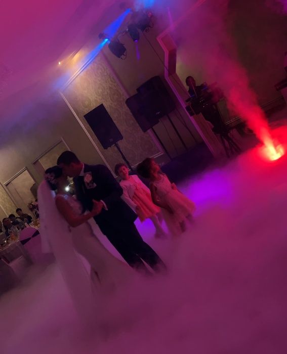 DJ-Gheata carbonica & fum greu dansul mirilor ,DJ,schela lumini