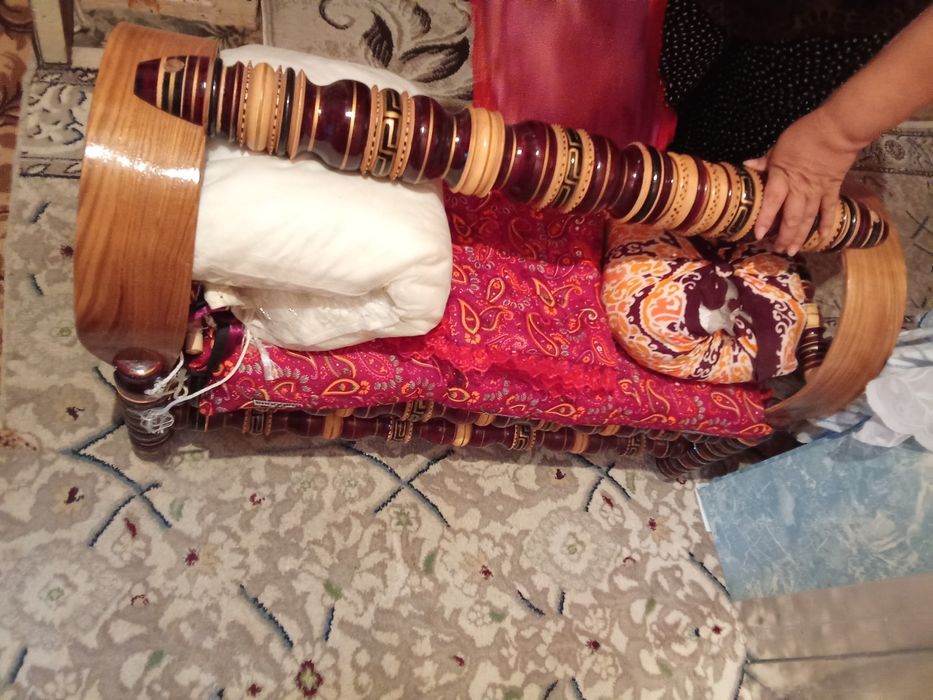 Бешик для новорожденных