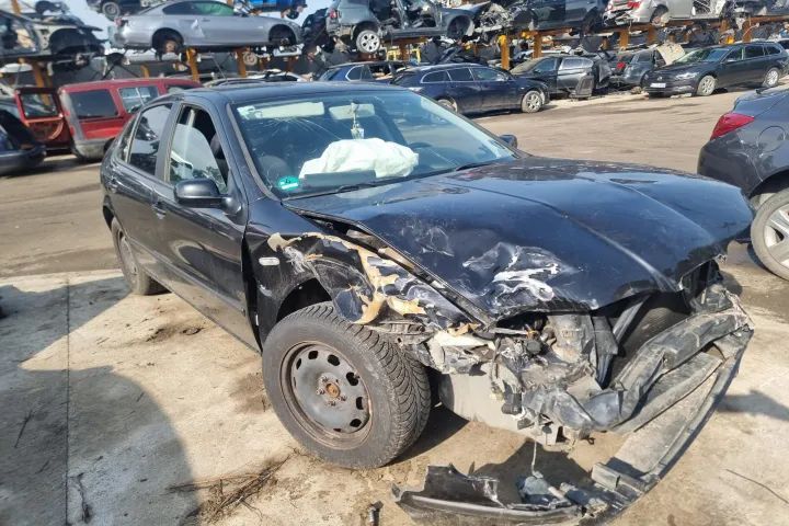 panou comanda clima maneta semanlizare stergatoare tulumba frana timonerie Seat Leon 1M motor 1.6 benzina AZD  dezmembrez