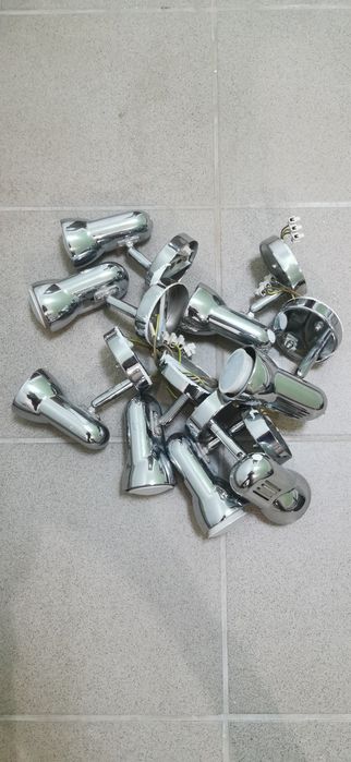 Vând ieftin 8 spoturi nichelate