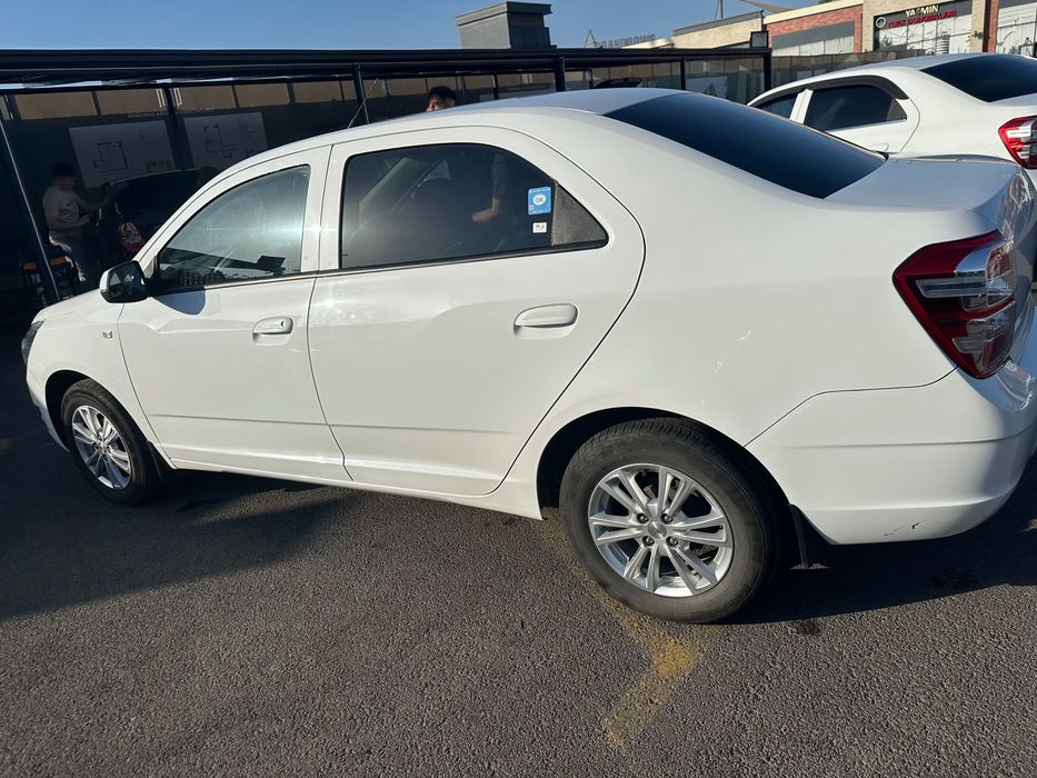 Chevrolet Cobalt 2025 — 5