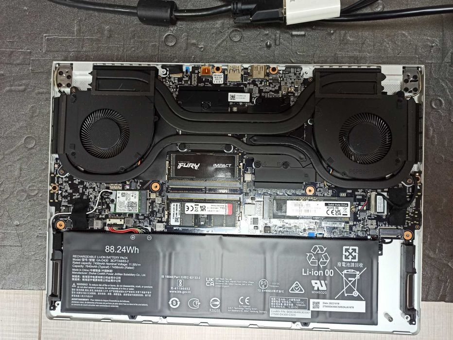 Gigabyte AERO 16 BSF-73KZ994SO (i7-13700H, 64GB, 1Tb, 4070, 4k, OLED)