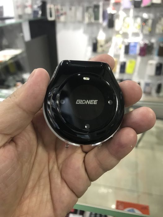 F18 Ultra yengi  2 ta simkartali