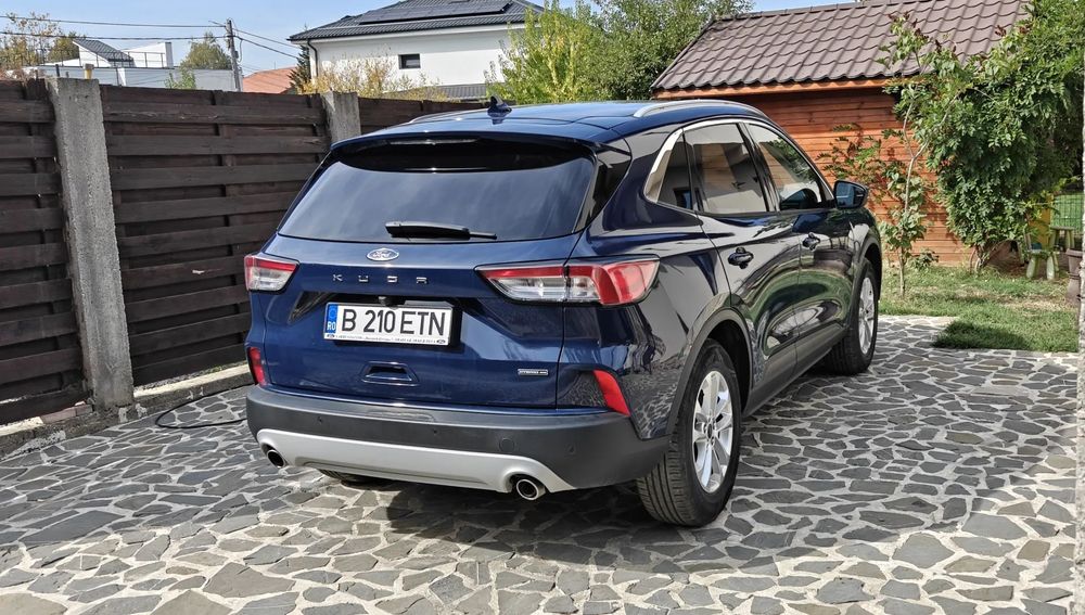 FORD Kuga 2022 — imagine 4
